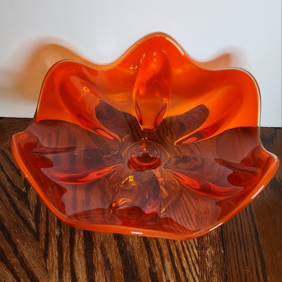 Vintage Amberina Viking Glass Bowl Glowy!- Persimmon Six Petal Compote - Picture 2 of 3